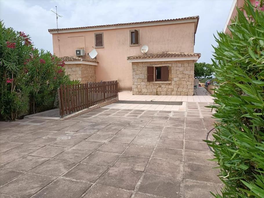 Casa A Pochi Minuti Dalla Spiaggia Di Vignola Vignola Mare Exterior photo